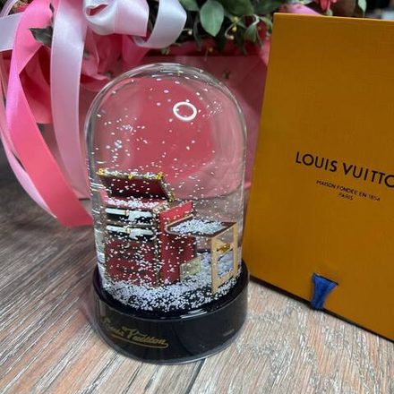 Шар Louis Vuitton