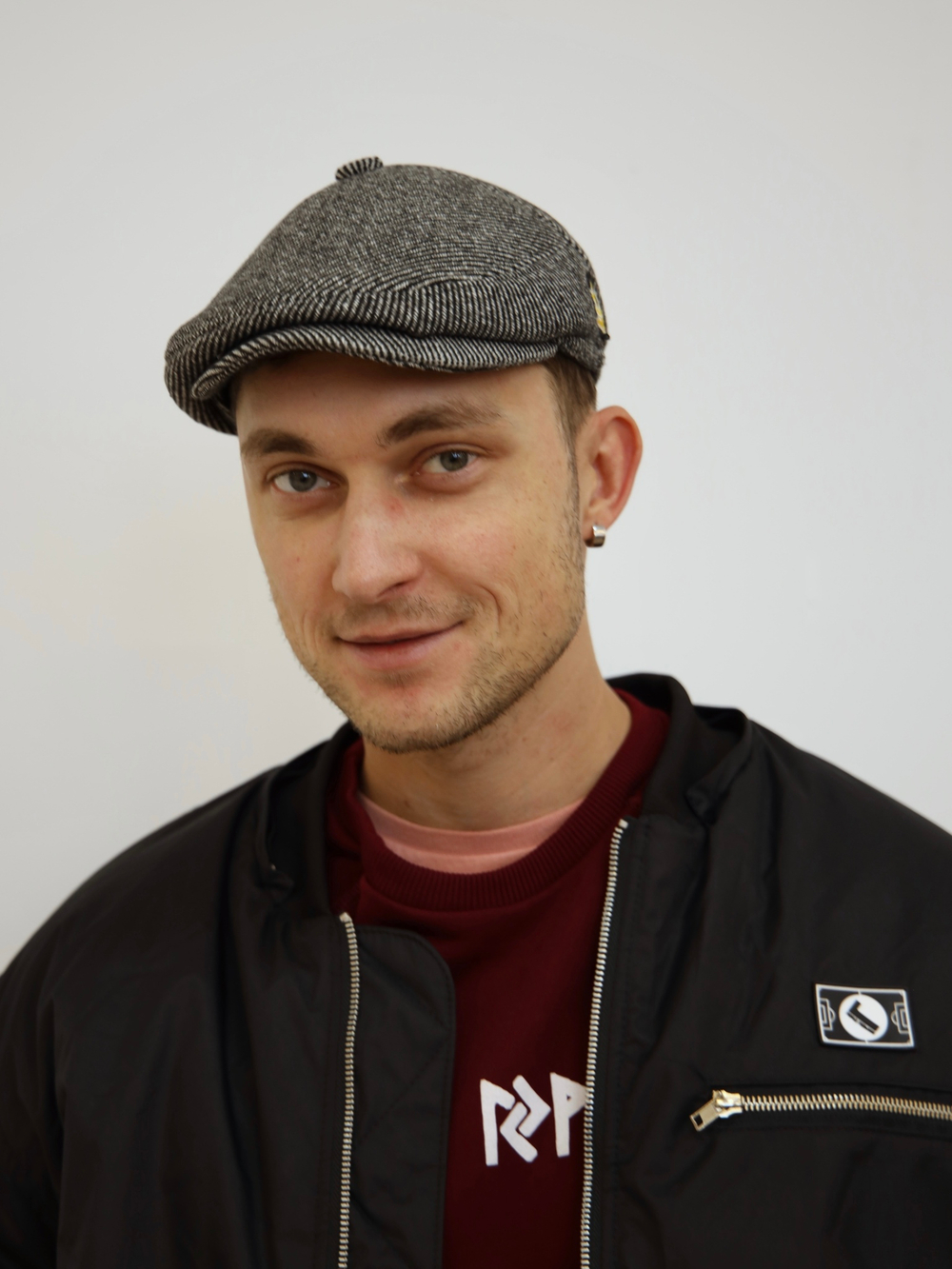 Кепка серая Город Горький олень желтый