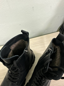 Ботинки женские(мех) 40р уценка_1337