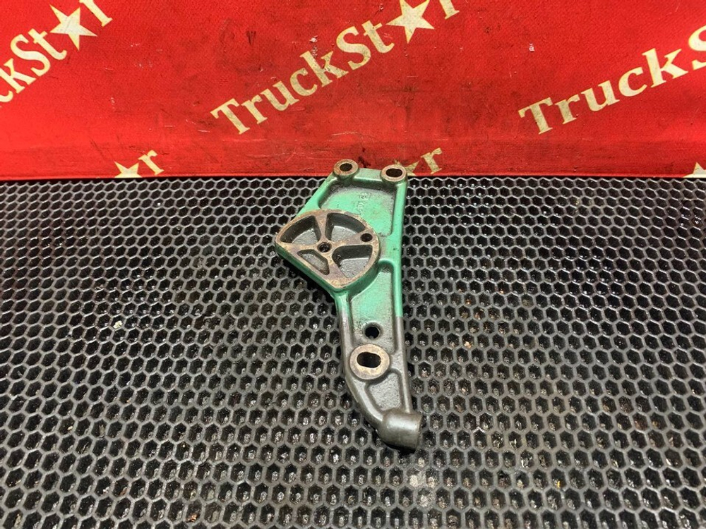 Кронштейн ролика натяжителя