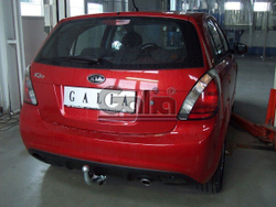 Фаркоп оцинкованный Galia K033A для Kia Rio II хетчбек 5 дверей 2005-2011(паспорт и сертификат в комплекте)(без электрики)