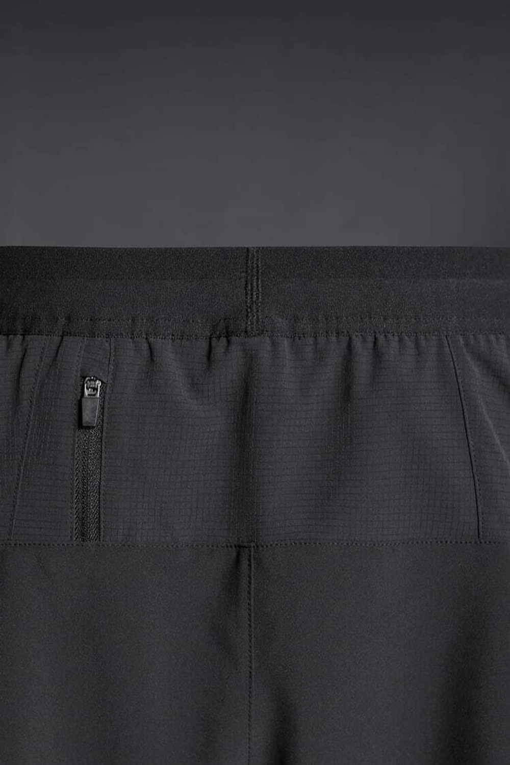 ZARA БАЗОВЫЕ СПОРТИВНЫЕ ШОРТЫ, ЧЕРНЫЙ