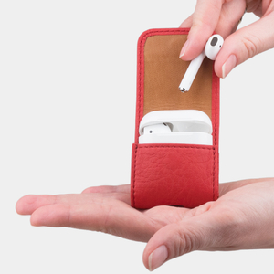 Чехол-держатель кожаный для наушников Petit Easy красного цвета