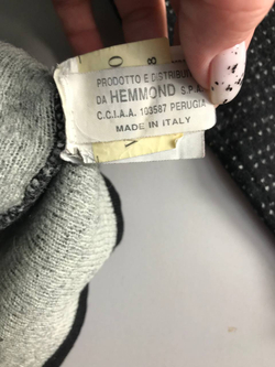 Кофта Valentino из шерсти, визуально на 8 лет