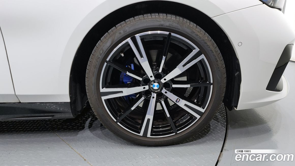 BMW 5 Series (G60) 530i xDrive M Sports (11.2023)