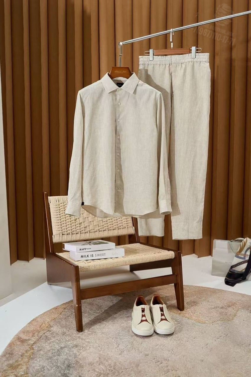 Льняной костюм Ermenegildo Zegna