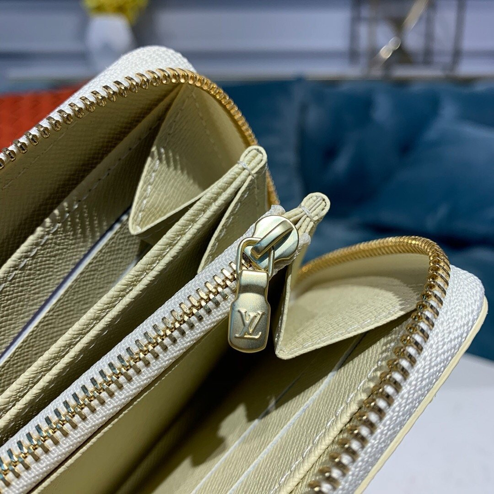 Louis Vuitton Zippy Wallet