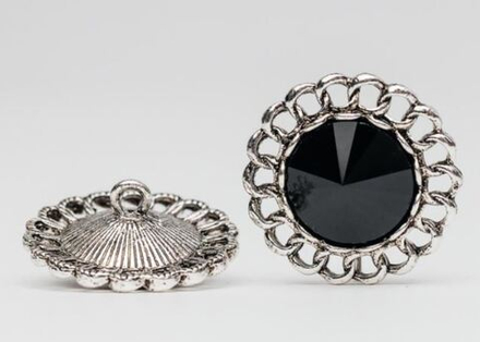 Пуговица «Кристалл с цепью» большая, размер 24 мм, цвет чёрный 10376897