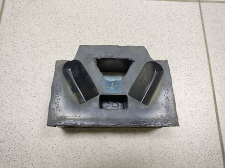 Подушка двигателя 500-1001035