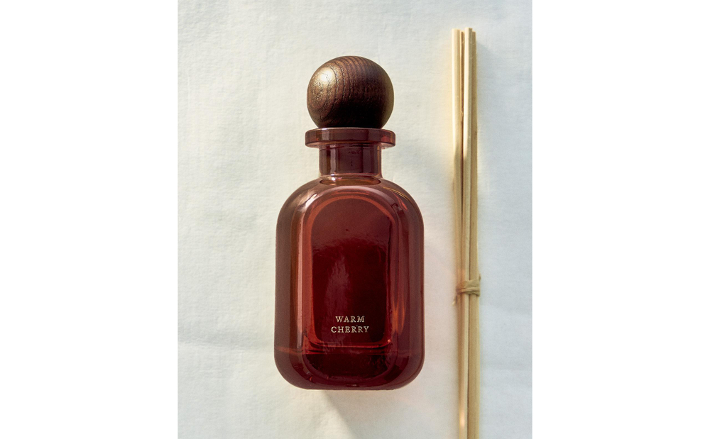 Zara Home Аромадиффузор Warm Cherry 100 мл, тростниковые палочки микадо, аромат фруктовый, Персиковый