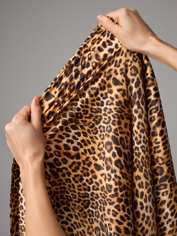 Атлас-стрейч бельевой, Китай, леопард, бежевый/коричневый/черный