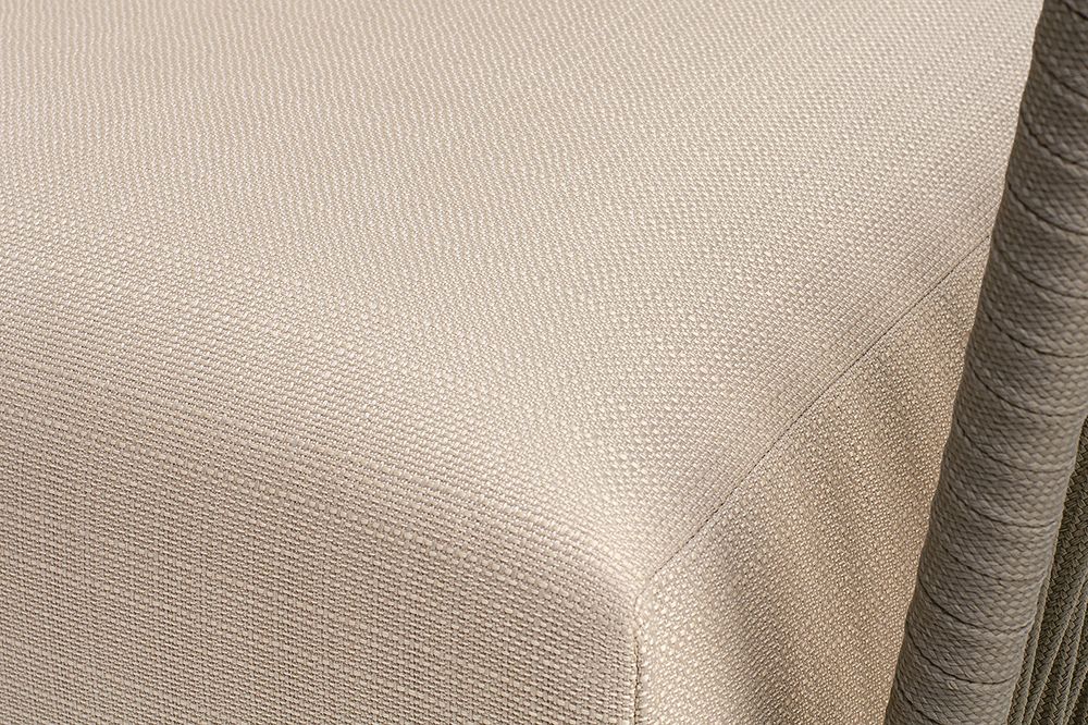 "Форли" кресло плетеное из роупа, каркас алюминий светло-серый (RAL7035) муар, роуп серо-коричневый 23мм, ткань Mossle бежевая