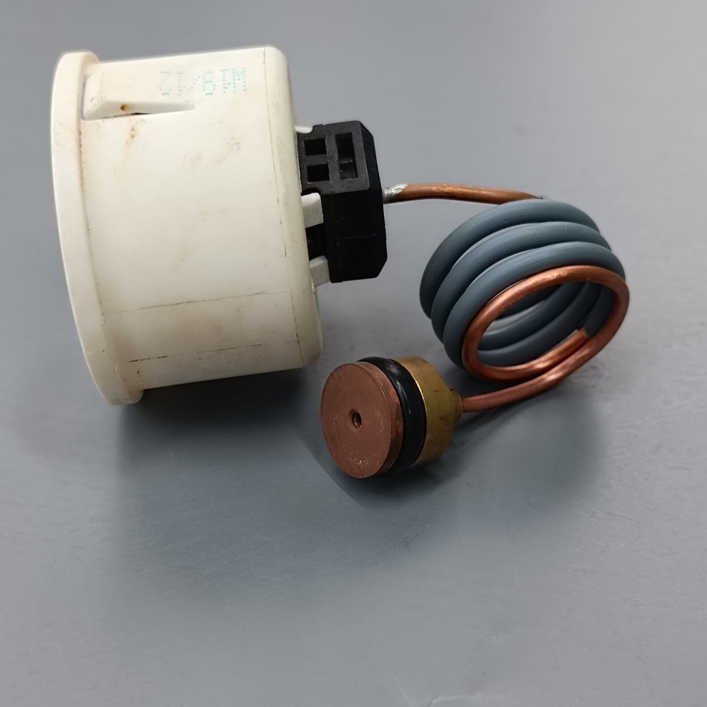 Б/У Манометр для котлов BAXI Fourtech, MAIN Four, Eco Home, Eco4s арт. 8922460, 7730256, 7730239