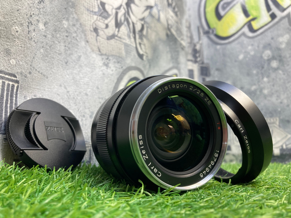 Carl Zeiss Distagon T* 2/28mm Покупка/Продажа
