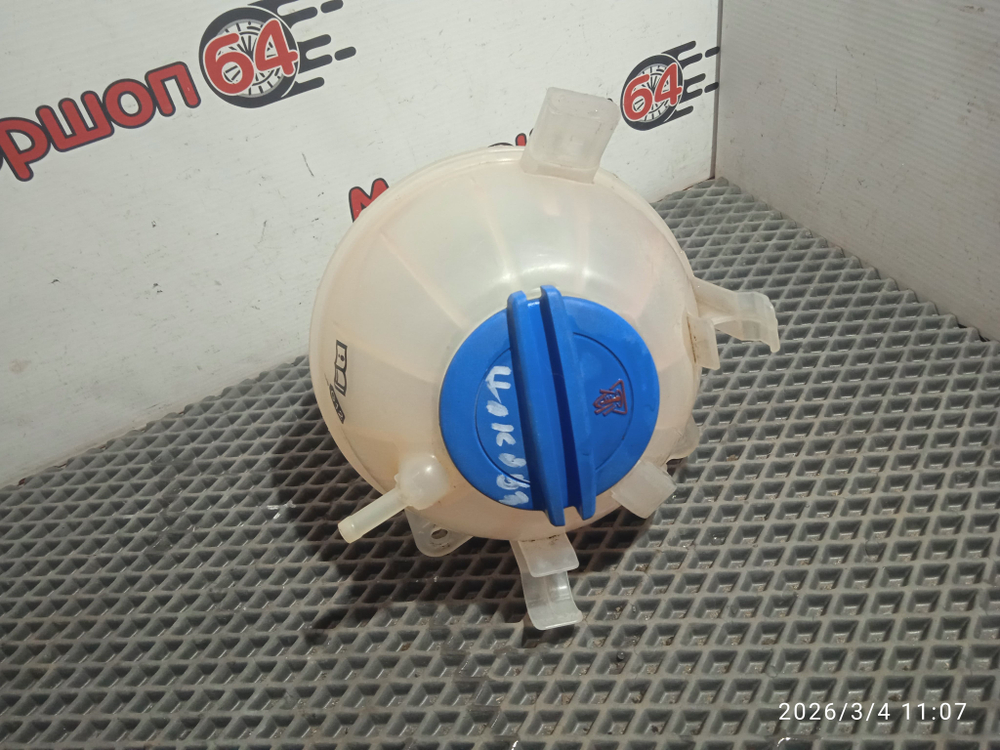 Расширительный бачок охлаждающей жидкости Шкода Октавия А5