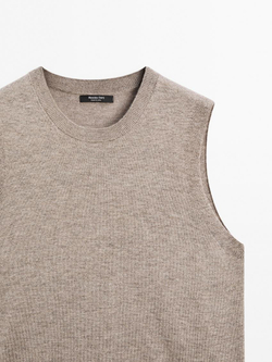 Massimo Dutti Укороченный жилет из смесовой шерсти с круглым вырезом, кротово-коричневый