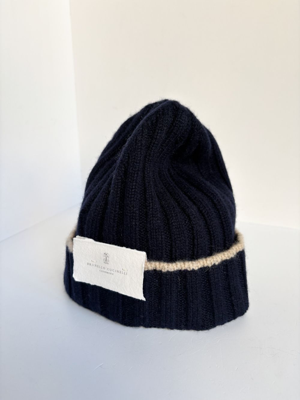 Новая кашемировая шапка Brunello Cucinelli, 98