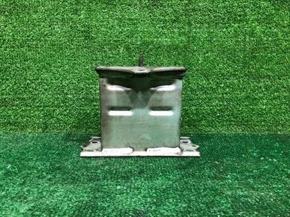 Кронштейн усилителя передний Lexus LS 4 (2006-2012)