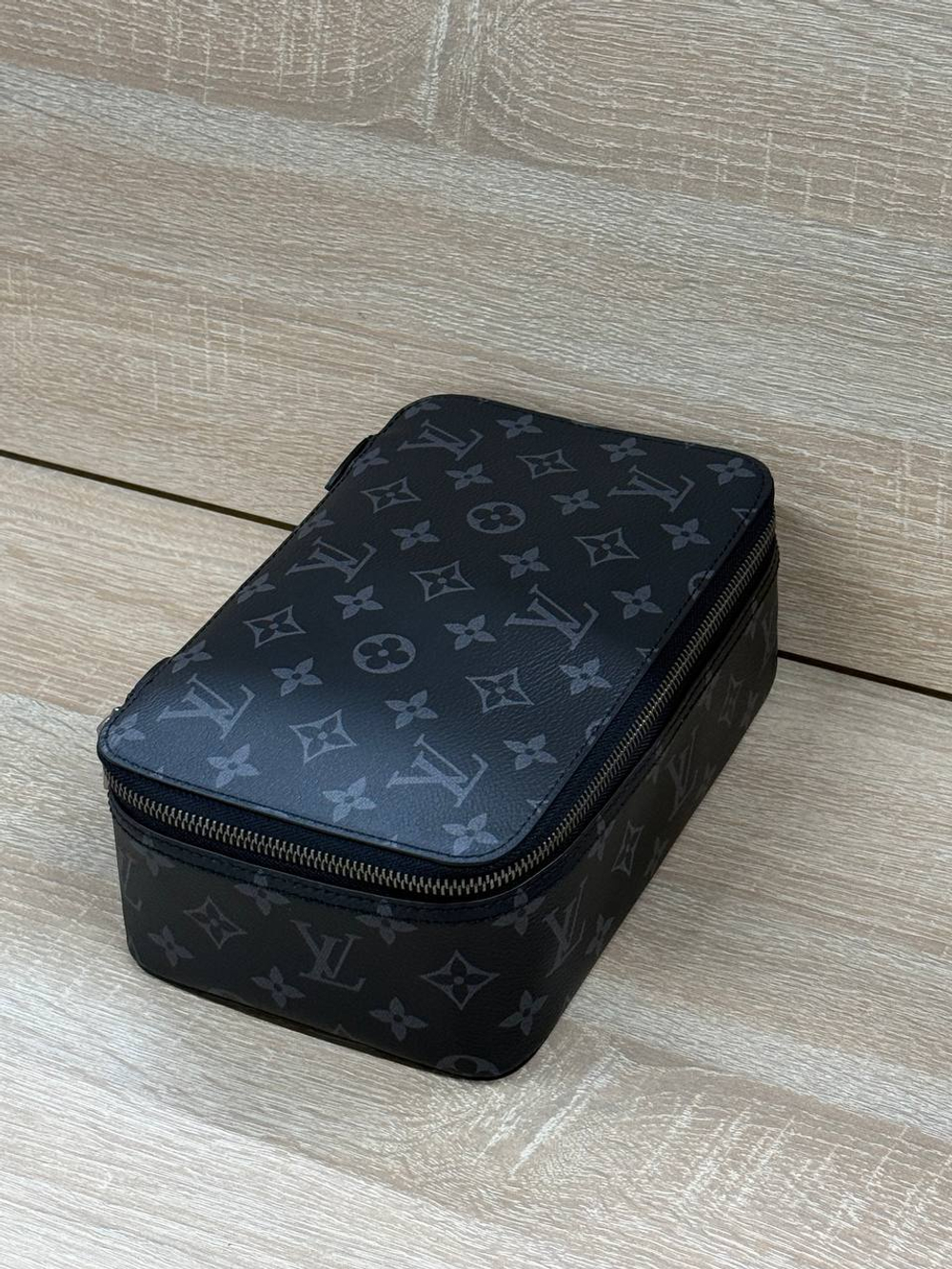 Несессер Louis Vuitton