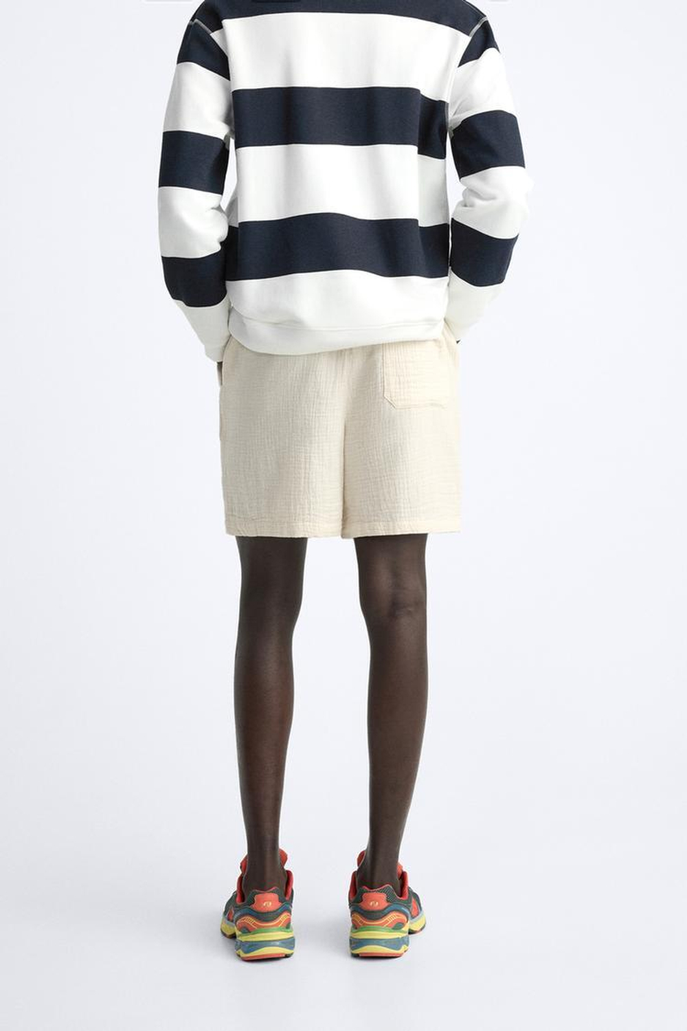 ZARA ШОРТЫ ИЗ ЖАТОЙ ТКАНИ, БЕЖЕВЫЙ