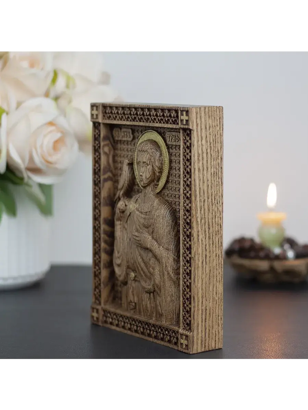 Святой Трифон икона деревянная резная, ясень, 19.5х14.5 см