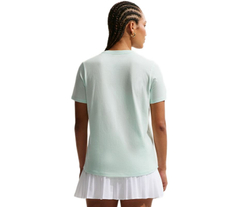 Женская теннисная футболка Nike Sportswear Club Essentials - barely green/white