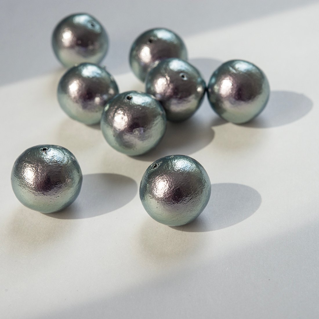 Хлопковый жемчуг, оттенок "Rich Gray", шар 20мм, сквозное отверстие