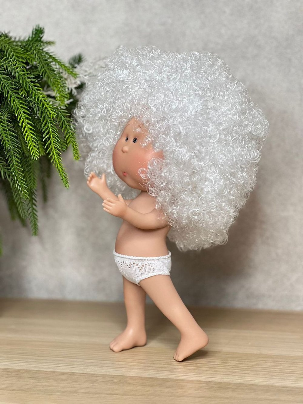 Кукла Nines виниловая 30см MIA без одежды (3000W28)