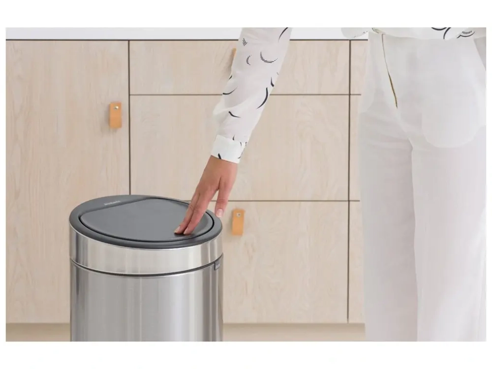 Brabantia Корзина для мусора Touch 30 л бежевая