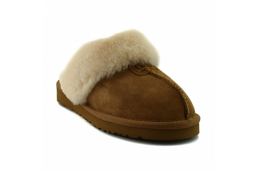 UGG Slippers Scufette Chestnut