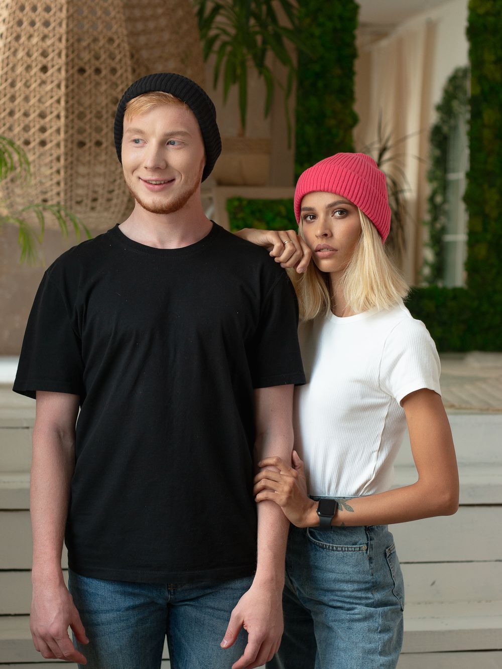 Шапка вязаная весенняя/осенняя МУЛА (ЧЕРНЫЙ)