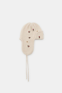 ZARA ШАПКА С УШКАМИ И ВЫШИВКОЙ, ЭКРЮ