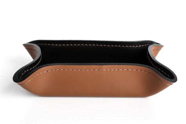 Лоток А4 фигурный из кожи цвет ТАБАК/ШОКОЛАД