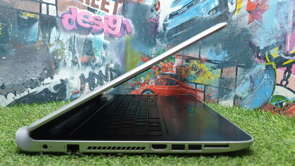 Ноутбук HP AMD A10/12Gb/M260 2ГБ/FHD