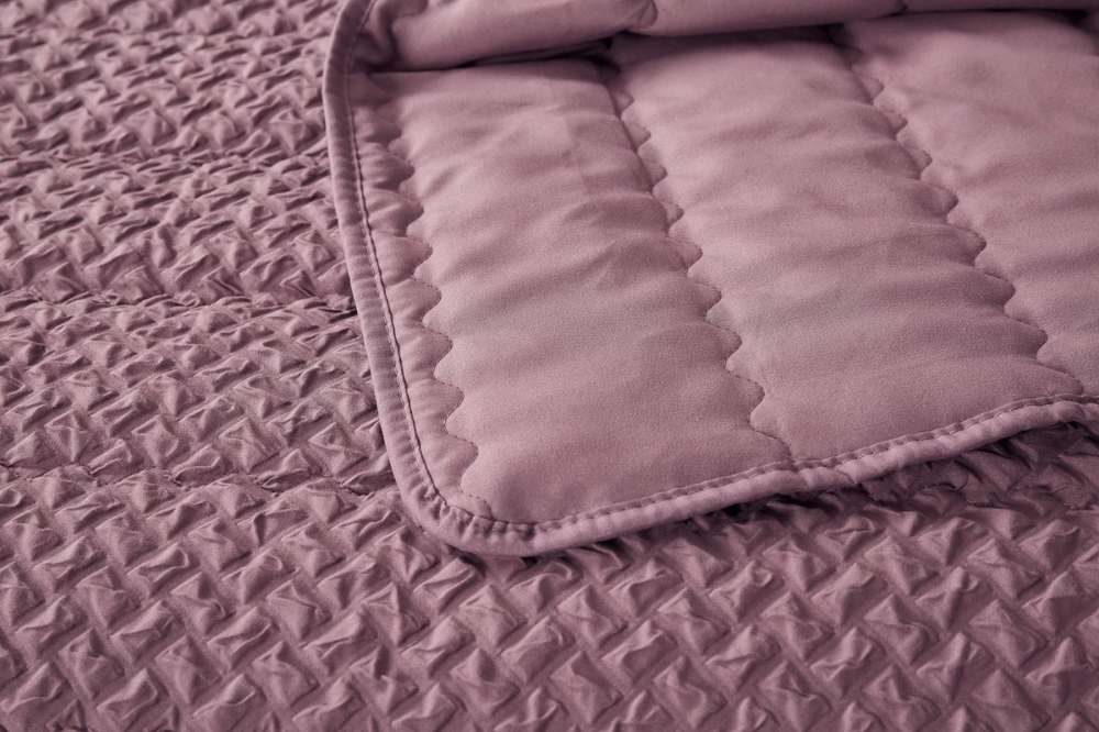 Покрывало 230х250 и 2 наволочки 50х70 Sofi De MarkO Ирма пепельная роза