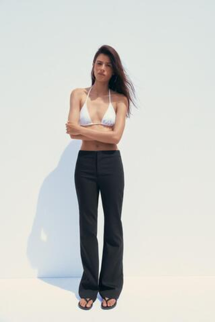 ZARA БРЮКИ FLARED С ВЫСОКОЙ ПОСАДКОЙ, ЧЕРНЫЙ