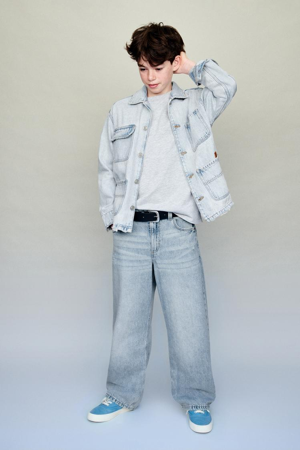 ZARA ДЖИНСЫ WIDE LEG С ВЫШИТЫМ ТЕКСТОМ, ГОЛУБОЙ