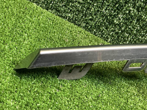 Молдинг переднего бампера Geely Atlas Pro (21-25)