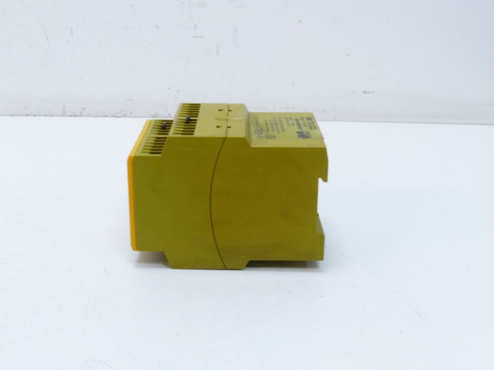 Pilz PNOZ 11 7S/1Ö