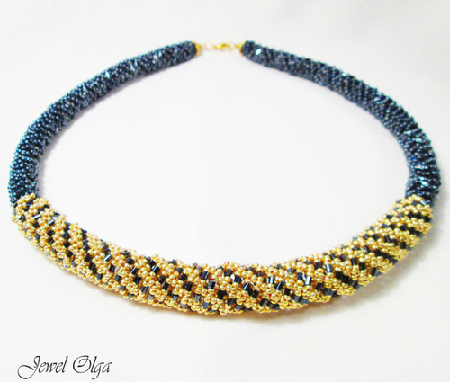 Жгут из бисера золотое колье ожерелье, подарок маме, жене