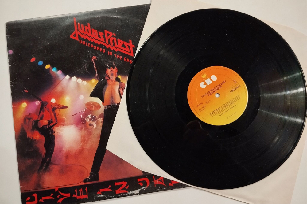 Винтажная виниловая пластинка LP Judas Priest Unleashed In The East (Live In Japan) (Holland 1979)