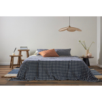 Чехол на подушку из хлопка polka dots темно-синего цвета из коллекции essential, 40x60 см