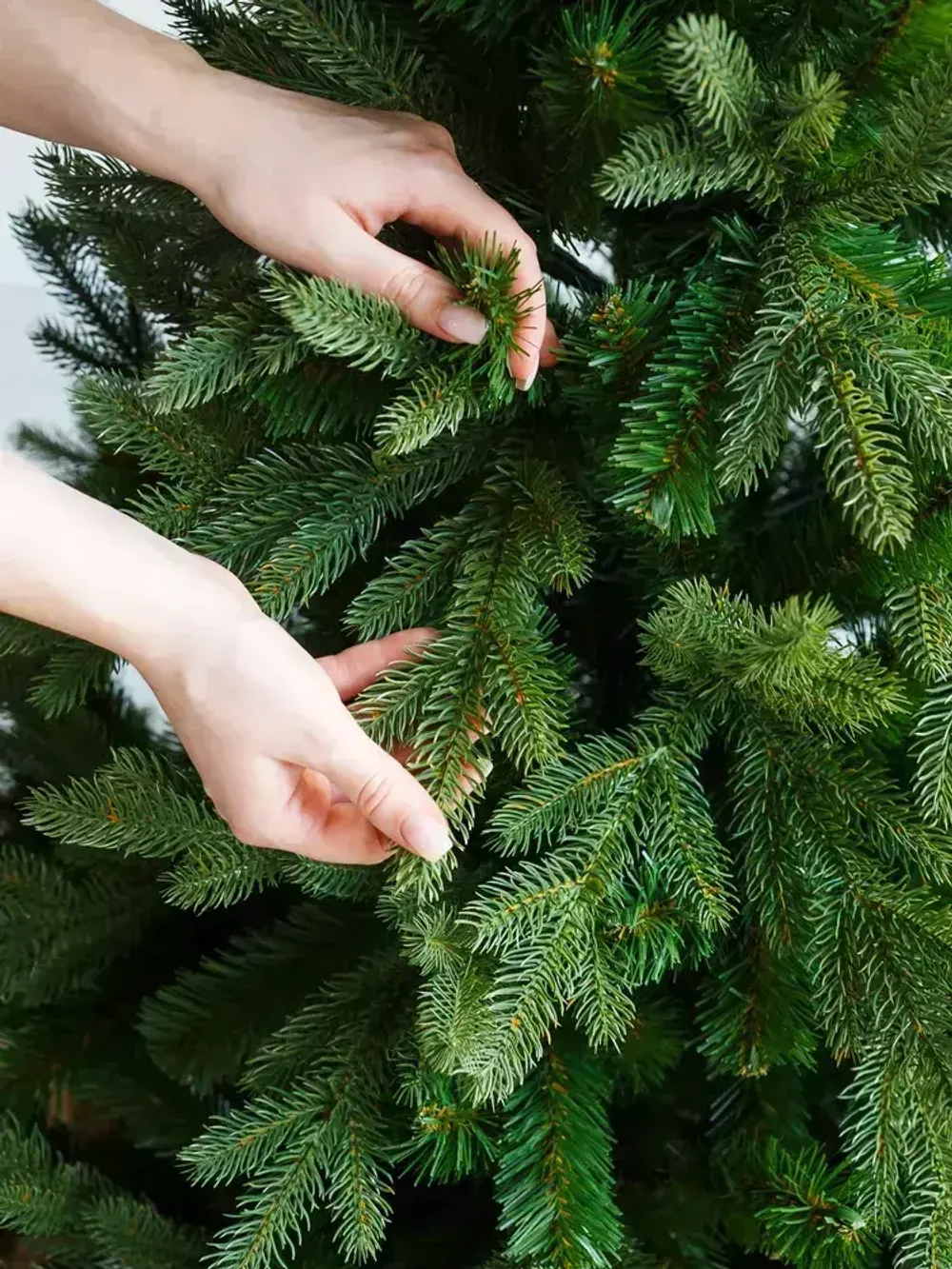 Искусственная ель «Валерио» (Литая+пвх) 3 м