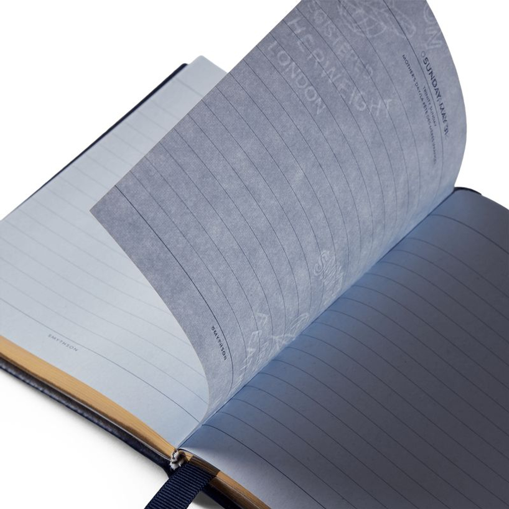Smythson Ежедневник 2026 Premier Daily Fashion Diary in Panama, Lilac