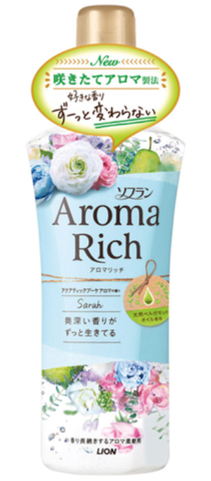 LION Aroma Rich Sarah Кондиционер для белья с ароматом цветов и груши, 520 мл.