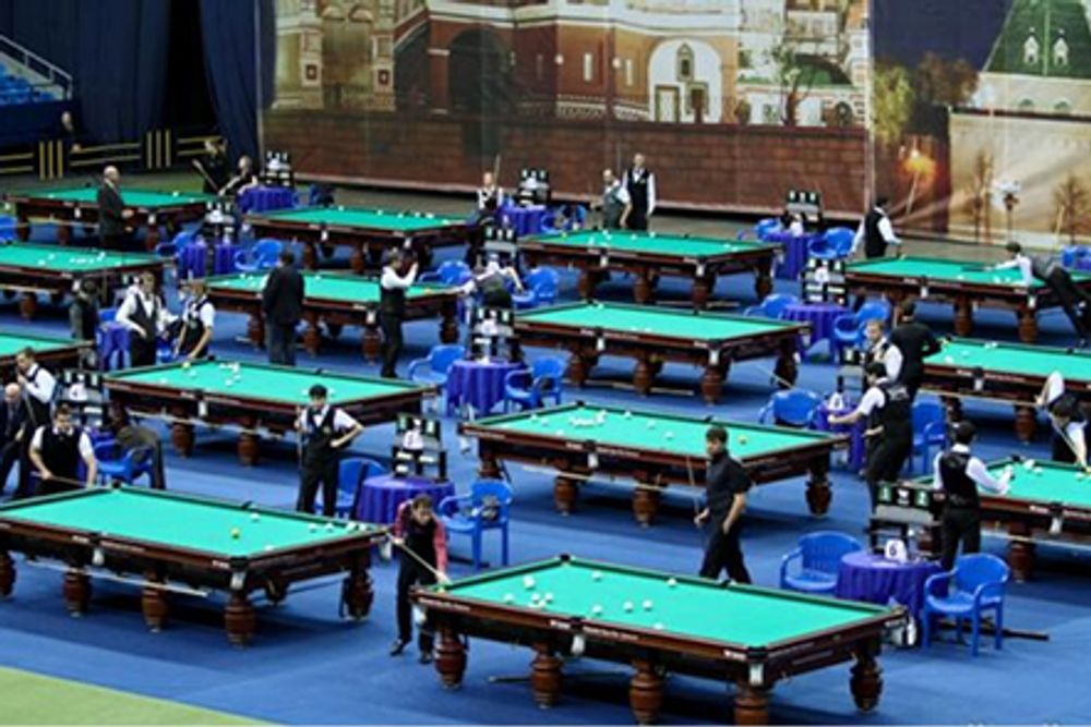 Бильярдный стол для русской пирамиды Weekend "Turnus" 12 футов, борта дуб (махагон)