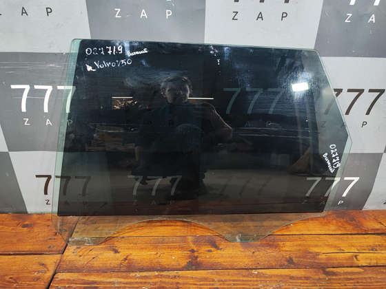 Стекло двери задней левой Volvo V50 04-12 Б/У Оригинал 30674294