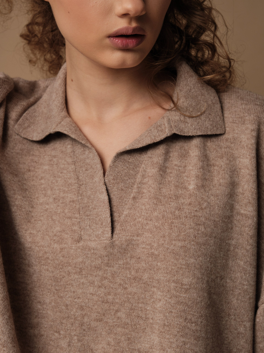 J0461-8043 Джемпер-поло женский, бежевый dbr