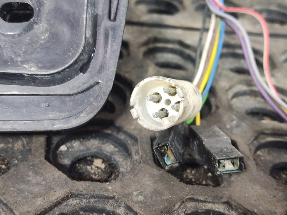 Зеркало заднего вида боковое левое 2018г