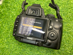 Nikon D5000 Kit 18-55mm 10.000 кадров